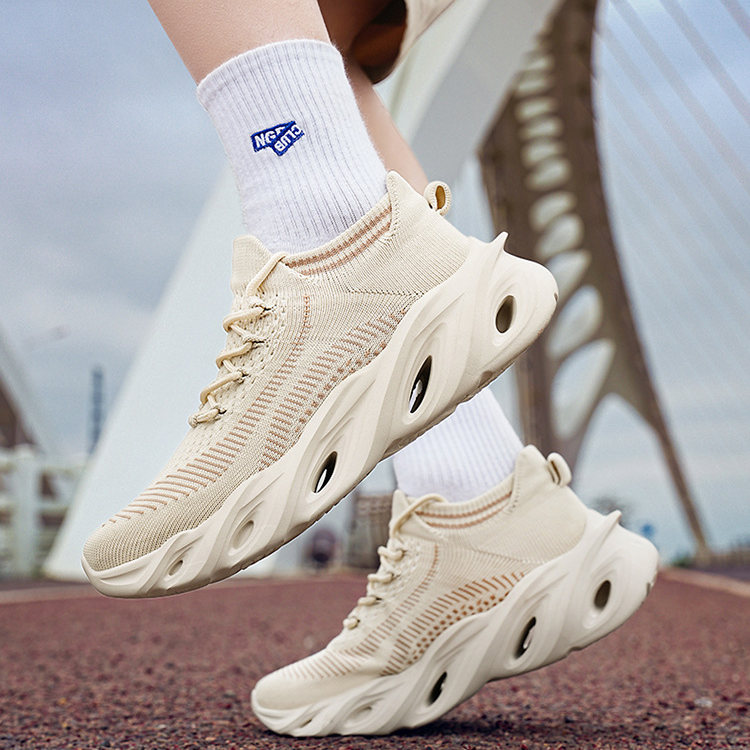 Nova Pulse Sneakers